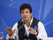 MANDETTA CITA MÚSICA DE ALMIR SATER PARA DIZER QUE AINDA É MINISTRO DA SAÚDE