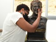 INAUGURADO BUSTO DO PROFESSOR DELMO MARIA DA SILVA NA PISCINA OLÍMPICA DA EPCAR