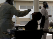 FIOCRUZ: AUMENTO DE CASOS DE COVID DE PESSOAS COM 30 A 59 ANOS SUPERA 1.000%